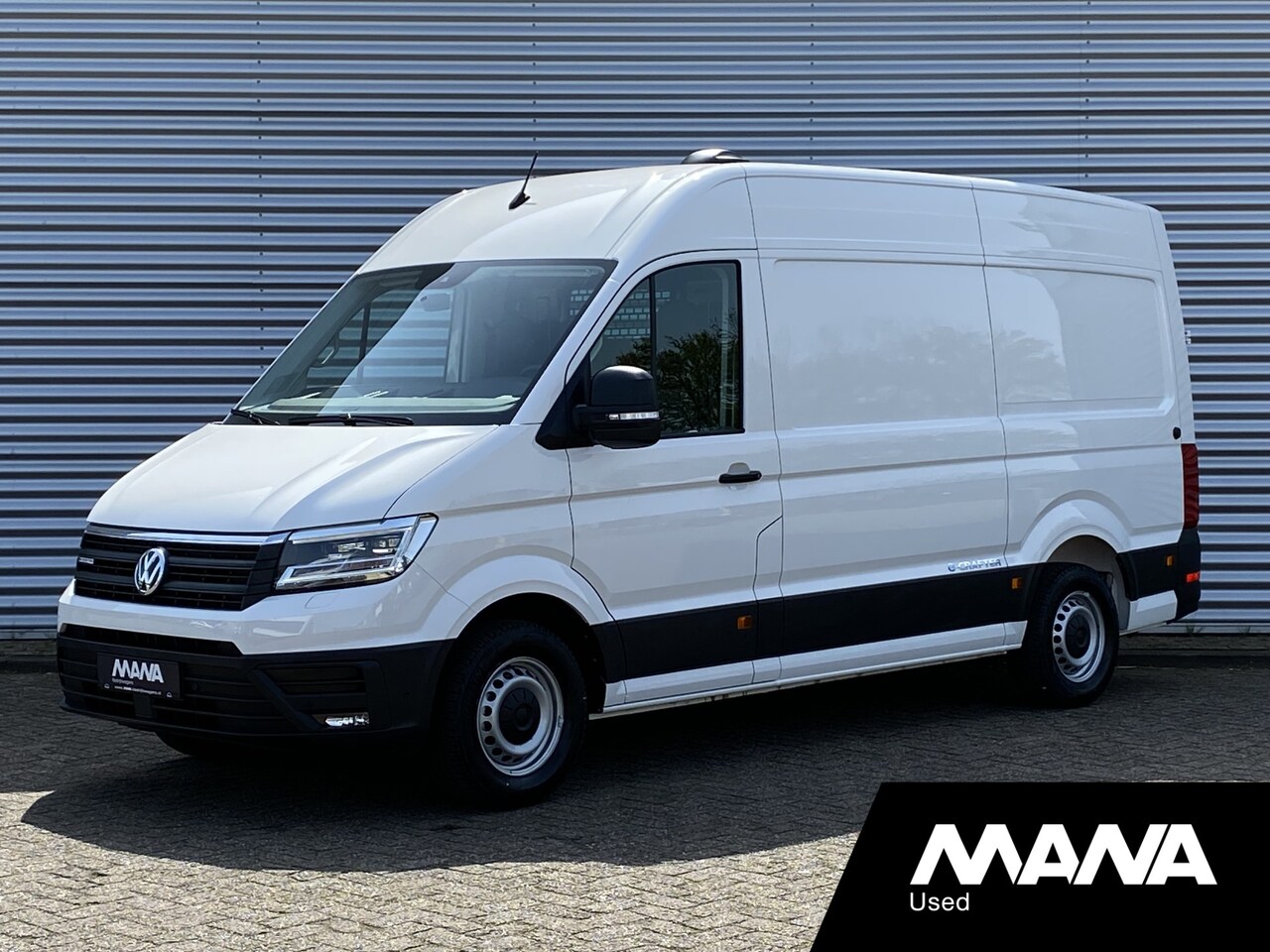 Volkswagen Crafter - e-Crafter L3H3 Zero-Emission LED Climatronic Cruise Bluetooth Car-Play Camera Sensoren Ver - AutoWereld.nl