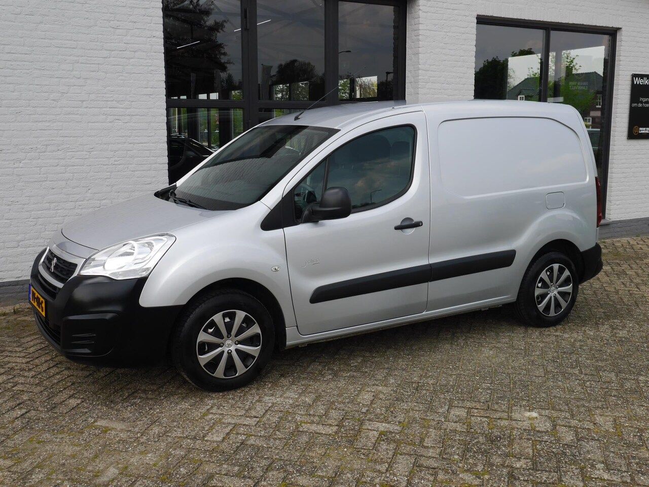 Peugeot Partner - 120 1.6 BlueHDi 75 L1 Première 86.000KM !!! AIRCO MARGE - AutoWereld.nl