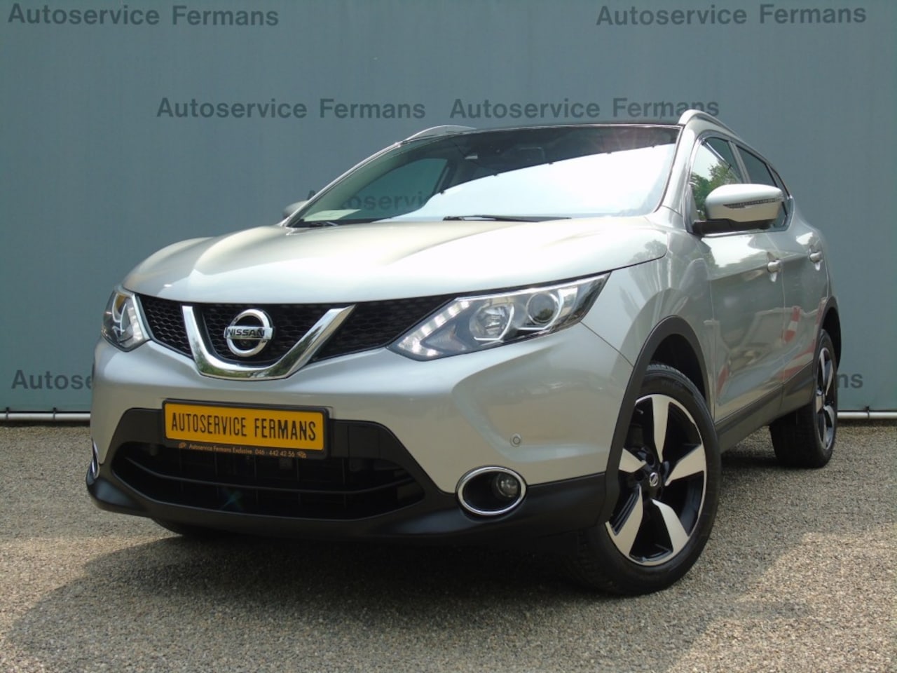 Nissan Qashqai - 1.2i Edition Automaat - 2016 - 98DKM - Panodak - Navi - Camera - AutoWereld.nl