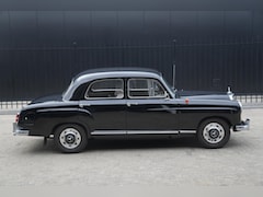 Mercedes-Benz 180 - “Bolhoed”