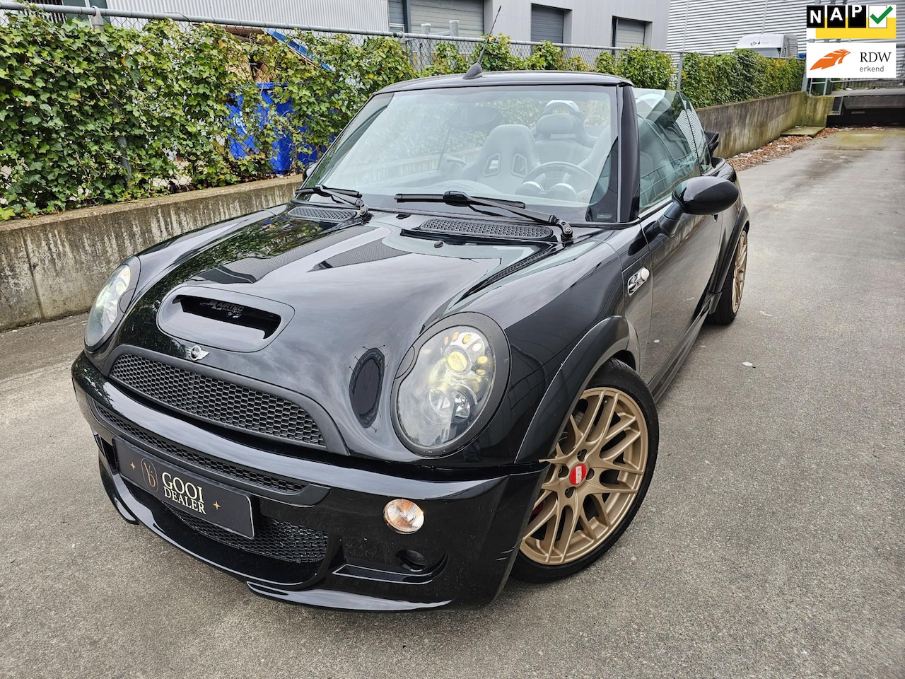 MINI Cabrio - 1.6 Cooper S JOHN COOPER WORKS SCHAALSTOELEN UNIEK!! - AutoWereld.nl