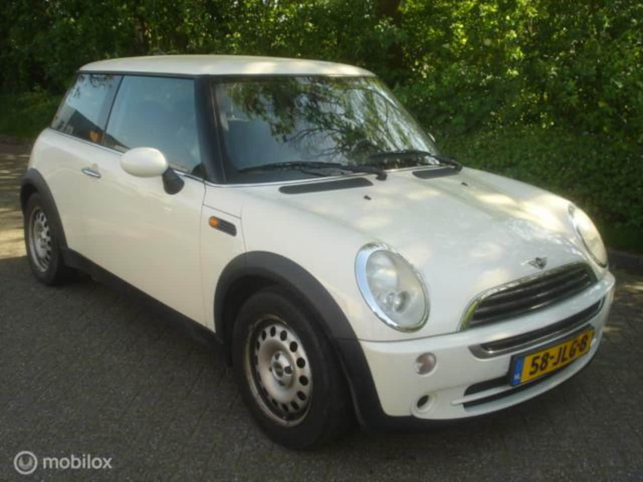 MINI Mini - 1.6 I 90 PK One Airco Stuurbekrachtiging defect - AutoWereld.nl