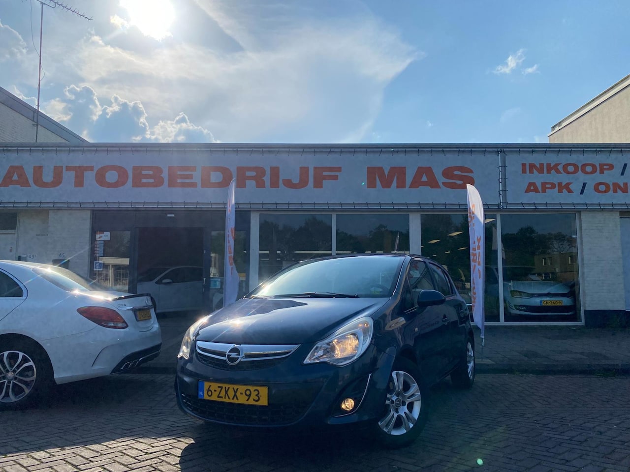 Opel Corsa - 1.2-16V Anniversary Edition Airco Cruise Control - AutoWereld.nl