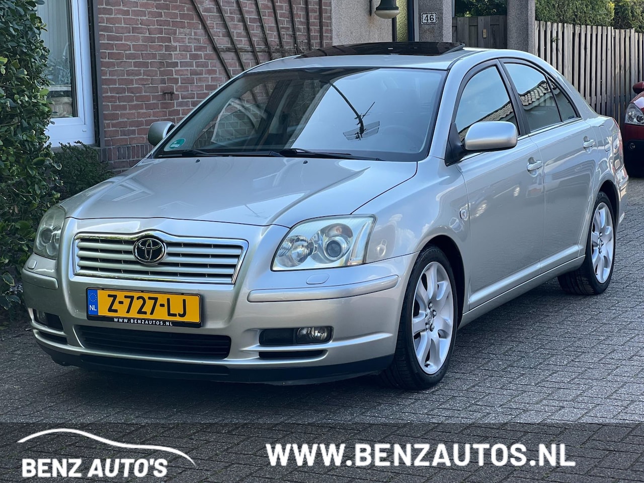 Toyota Avensis - 2.4 VVTi Executive Youngtimer/Automaat/LederBek - AutoWereld.nl