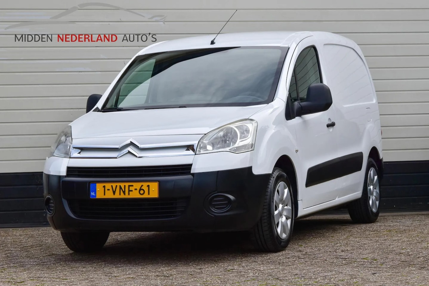 Citroën Berlingo - 1.6 HDI * 3 PERSOONS * APK 2025 * NETTE STAAT * - AutoWereld.nl