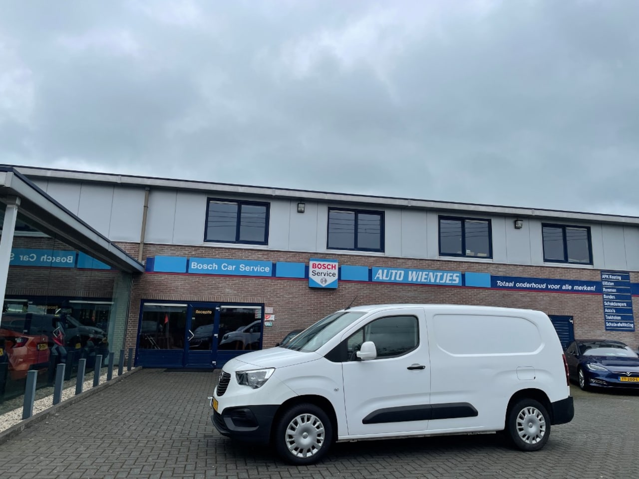 Opel Combo - 1.5D 75kw | L2 Edition 3-Pers | Motor defect - AutoWereld.nl