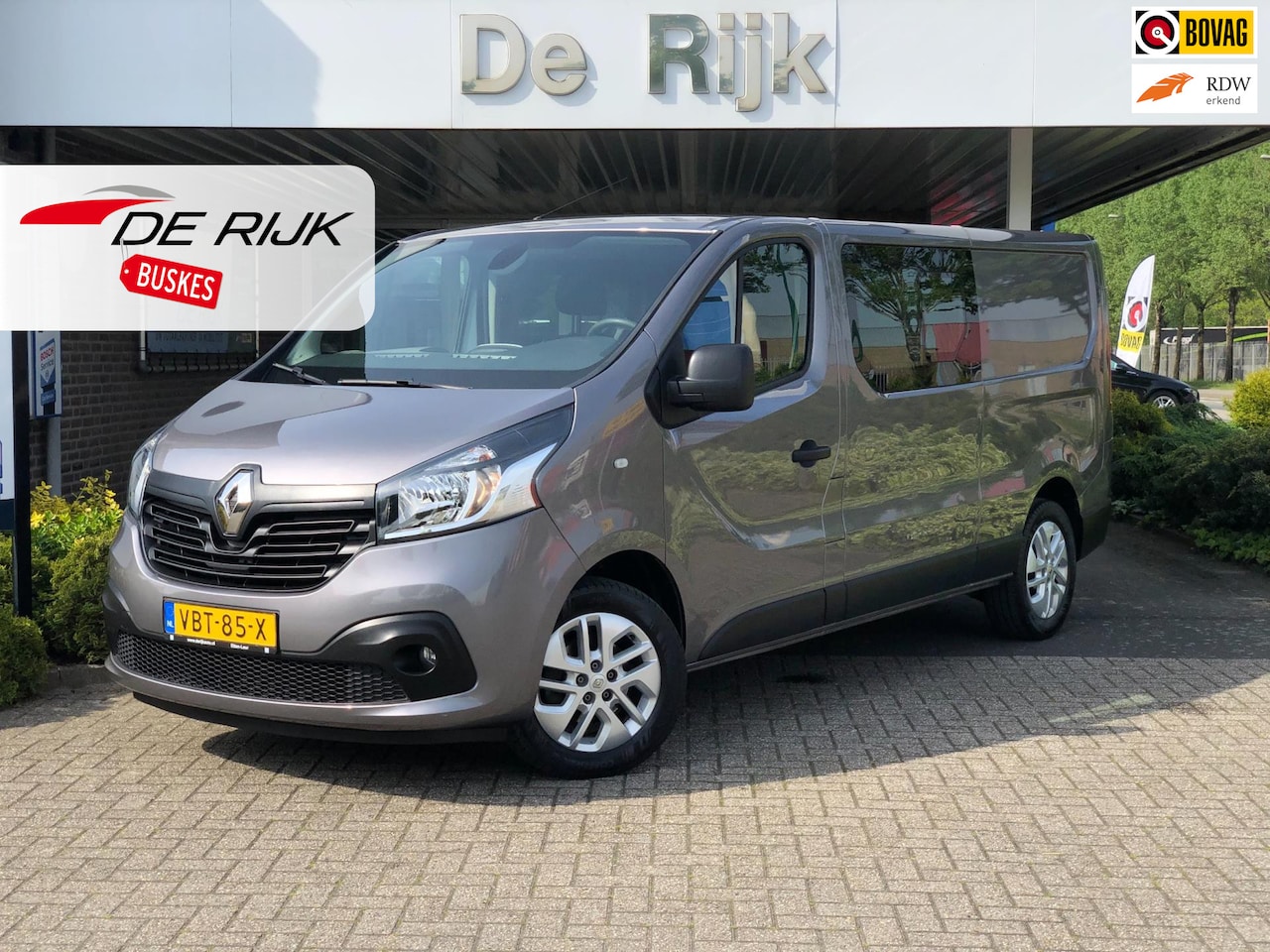 Renault Trafic - 1.6 dCi T29 L2H1 DC Work Edition Energy | Navi, Camera, Trekhaak, Cruise, Airco | Dealeron - AutoWereld.nl