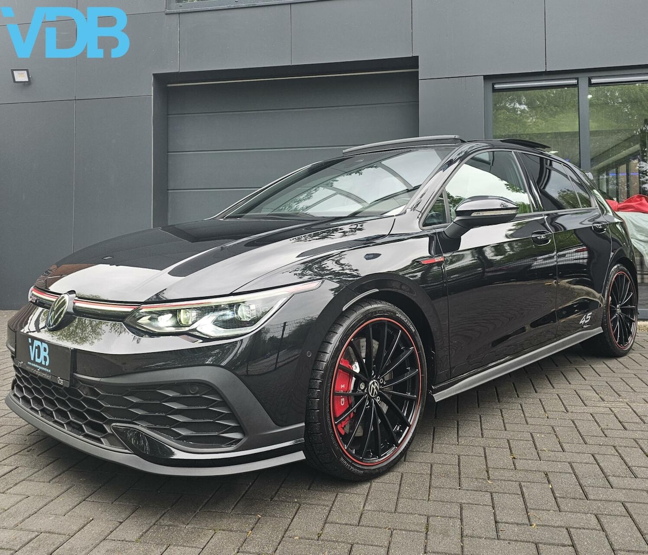 Volkswagen Golf - 2.0 TSI GTI Clubsport 45 AKRAPOVIC MEMORY - AutoWereld.nl