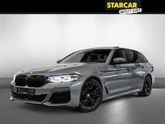 BMW 5-serie Touring - 520d M-Pack|Navi|Camera|Pano|Leer