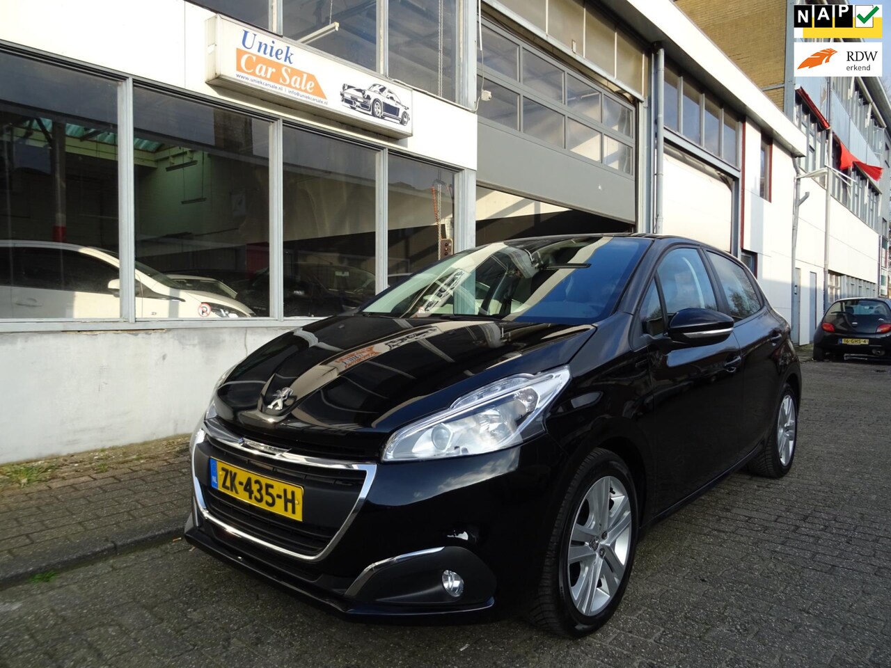 Peugeot 208 - 1.2 PureTech Signature 1.2 PureTech Signature - AutoWereld.nl