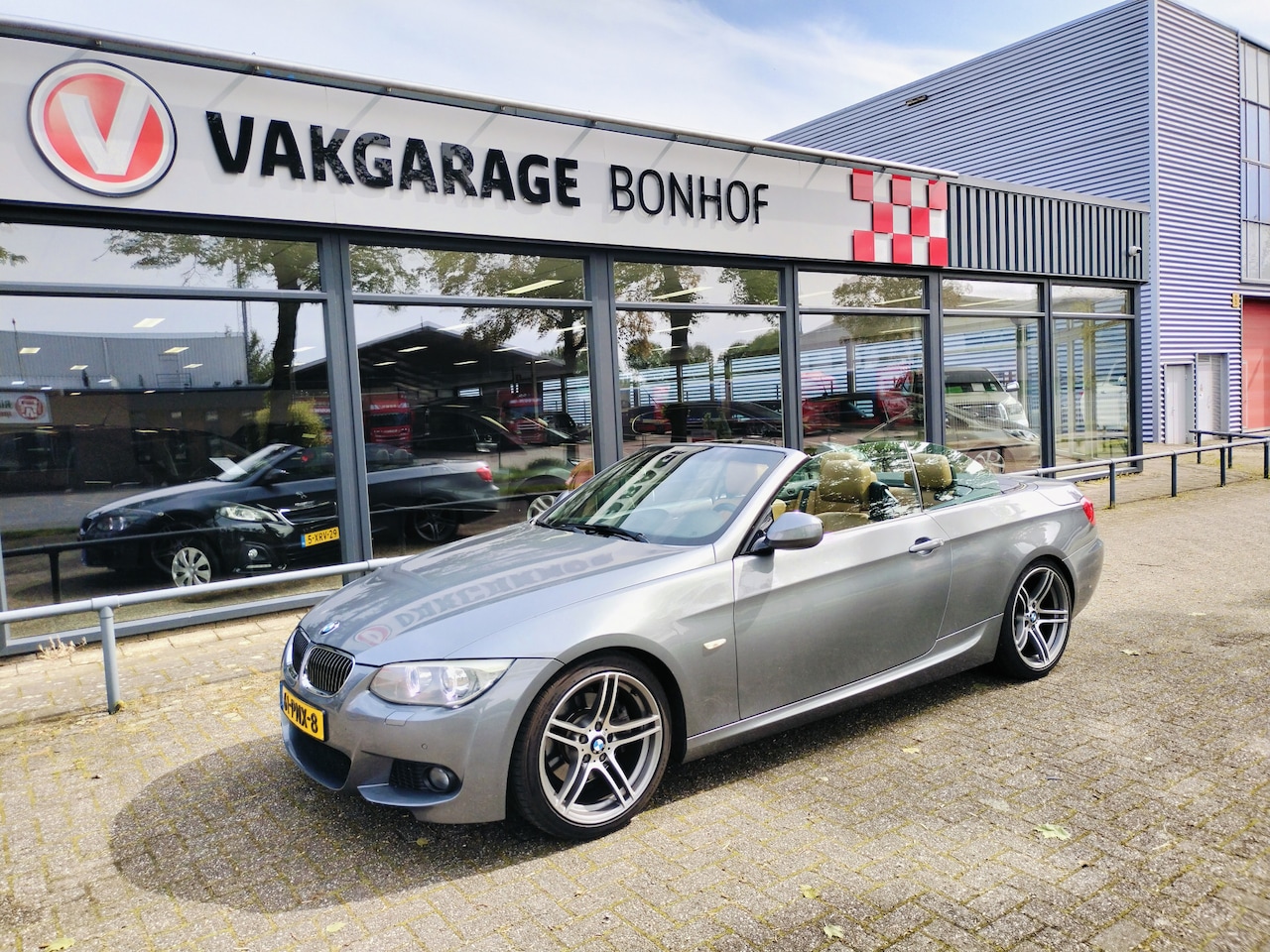 BMW 3-serie Cabrio - 325i LCI-M-NAP - AutoWereld.nl