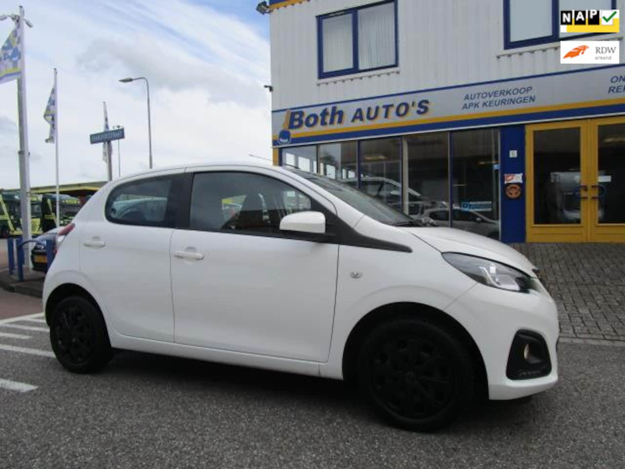 Peugeot 108 - 1.0 e-VTi Active met camera!!!! - AutoWereld.nl