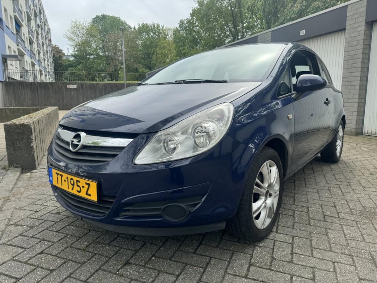 Opel Corsa - 1.2-16V Selection met nieuwe apk - AutoWereld.nl