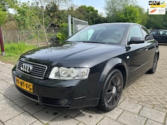 Audi A4 Limousine - 2.0, 5 deurs, nap, lm velgen