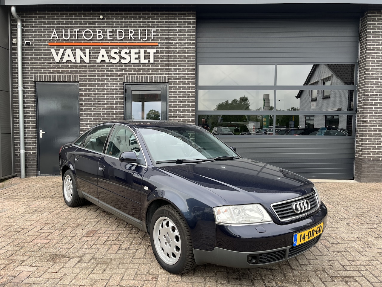 Audi A6 Limousine - 2.4 5V Advance Clima , Cruise , Youngtimer - AutoWereld.nl