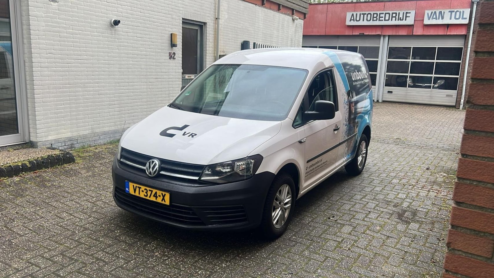 Volkswagen Caddy - 2.0 TDI L1H1 BMT Trendline 239.000 NAP AIRCO FACELIFT WIT 2016 - AutoWereld.nl