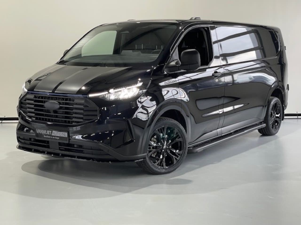 Ford Transit Custom - 300 2.0 TDCI L2H1 170 PK PACK Pr Automaat - AutoWereld.nl