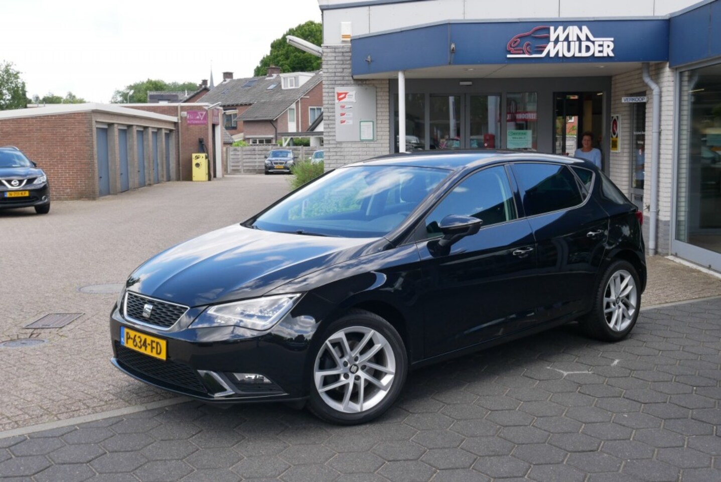 Seat Leon - 1.4 TSI STYLANCE    **Clima//Navi//Lm//A.u.r. Cam. ** - AutoWereld.nl