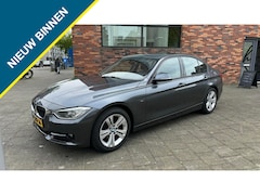 BMW 3-serie - 320i EDE High Exec