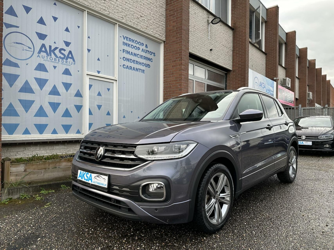 Volkswagen T-Cross - 1.5 TSI 2x R-Line | DSG | Camera | Lane Assist | Virtuele Cockpit - AutoWereld.nl