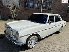 Mercedes-Benz 200-280 (W115) - 200 Automaat compleet gerestaureerd check