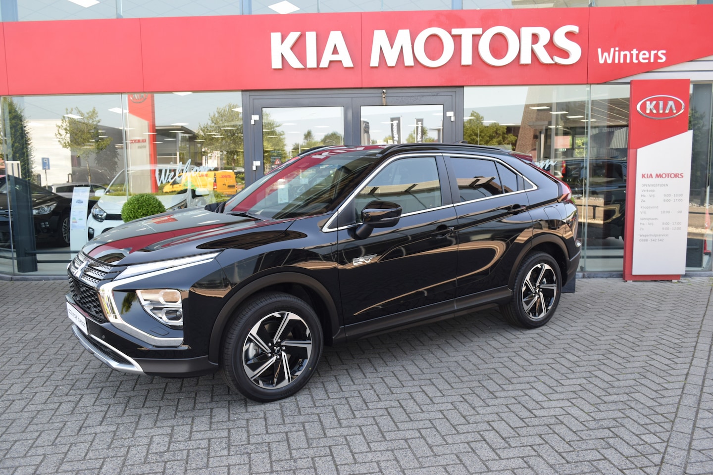 Mitsubishi Eclipse Cross - 2.4 PHEV Intense+ 4wd ECC Cr.Control Navi+Camera+BT Keyless 18"LMV PDC 8jr.Garantie - AutoWereld.nl