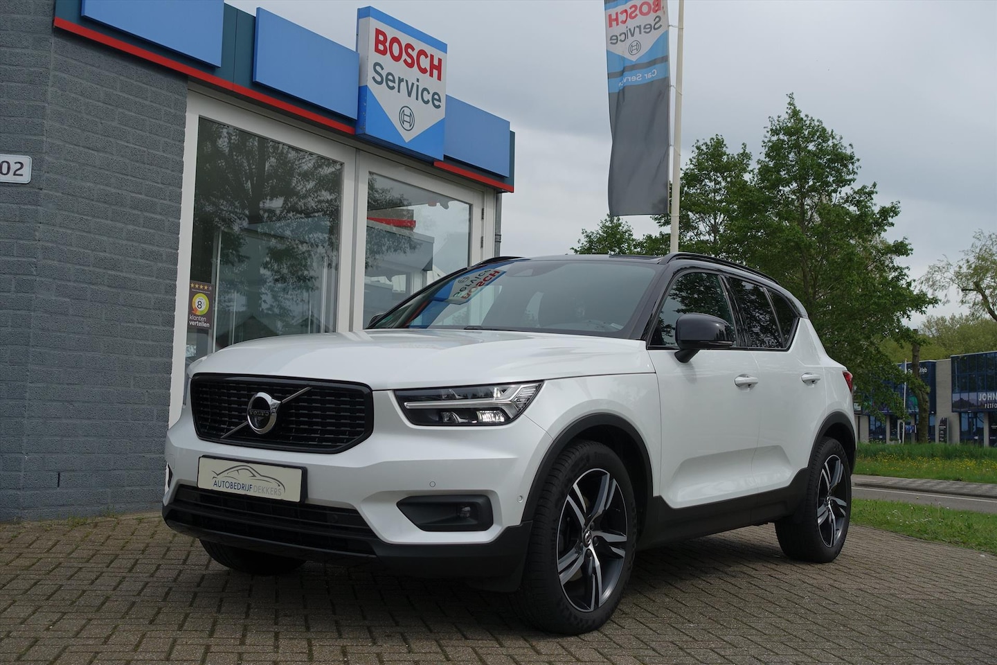 Volvo XC40 - T5 AWD Geartronic R-Design | 360 CAM | PANO | NAVI | HARMANKARDON | PILOT ASSIST - AutoWereld.nl