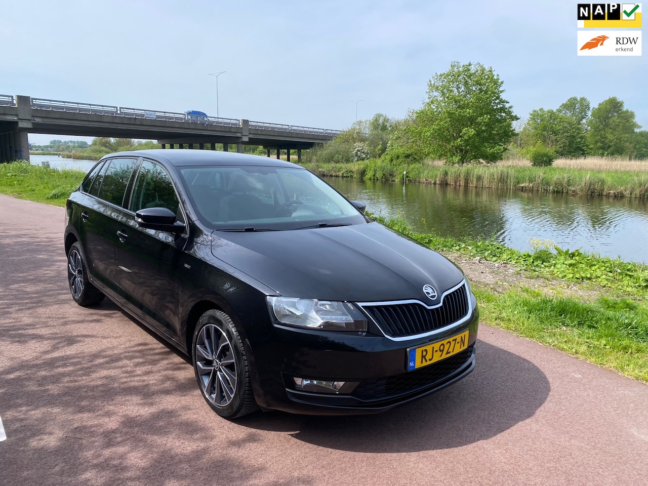 Skoda Rapid Spaceback - 1.0 TSI Greentech Drive|Autom.|Pano| - AutoWereld.nl