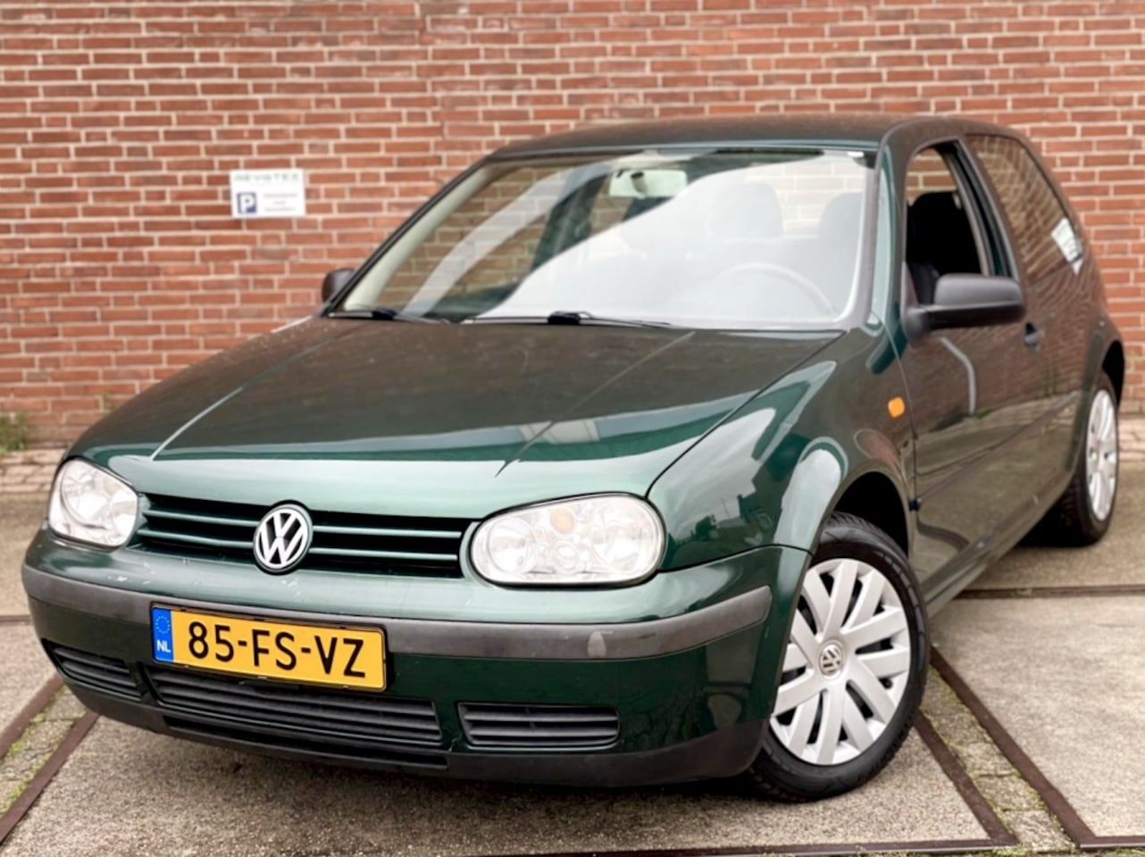 Volkswagen Golf - 1.6 Trendline 1.6 Trendline - AutoWereld.nl