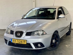 Seat Ibiza - 1.4-16V Trendstyle |Airco |Stuurbkr |Nieuwe APK