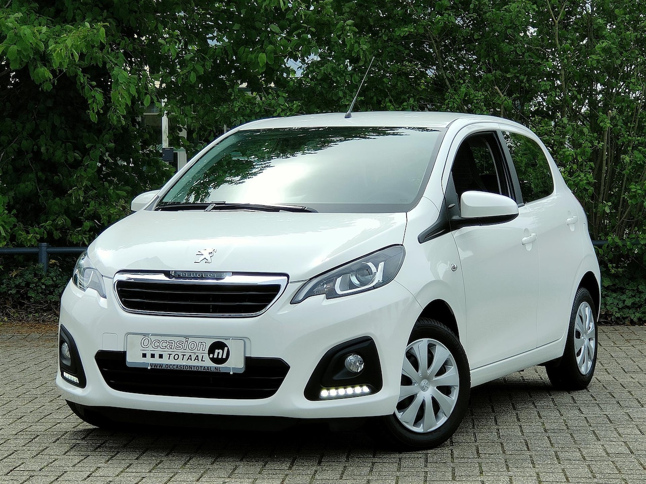 Peugeot 108 - 1.0 e-VTi Active 1.0 e-VTi Active - AutoWereld.nl