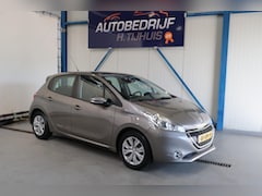 Peugeot 208 - 1.2 VTi Envy - > Lees advertentie < Verbruikt Olie