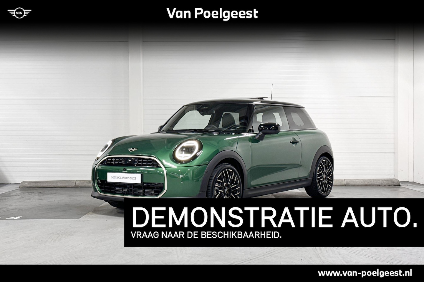 MINI Cooper - C | Favoured Trim | L Pakket | 18" Night Flash Spoke two-tone - AutoWereld.nl