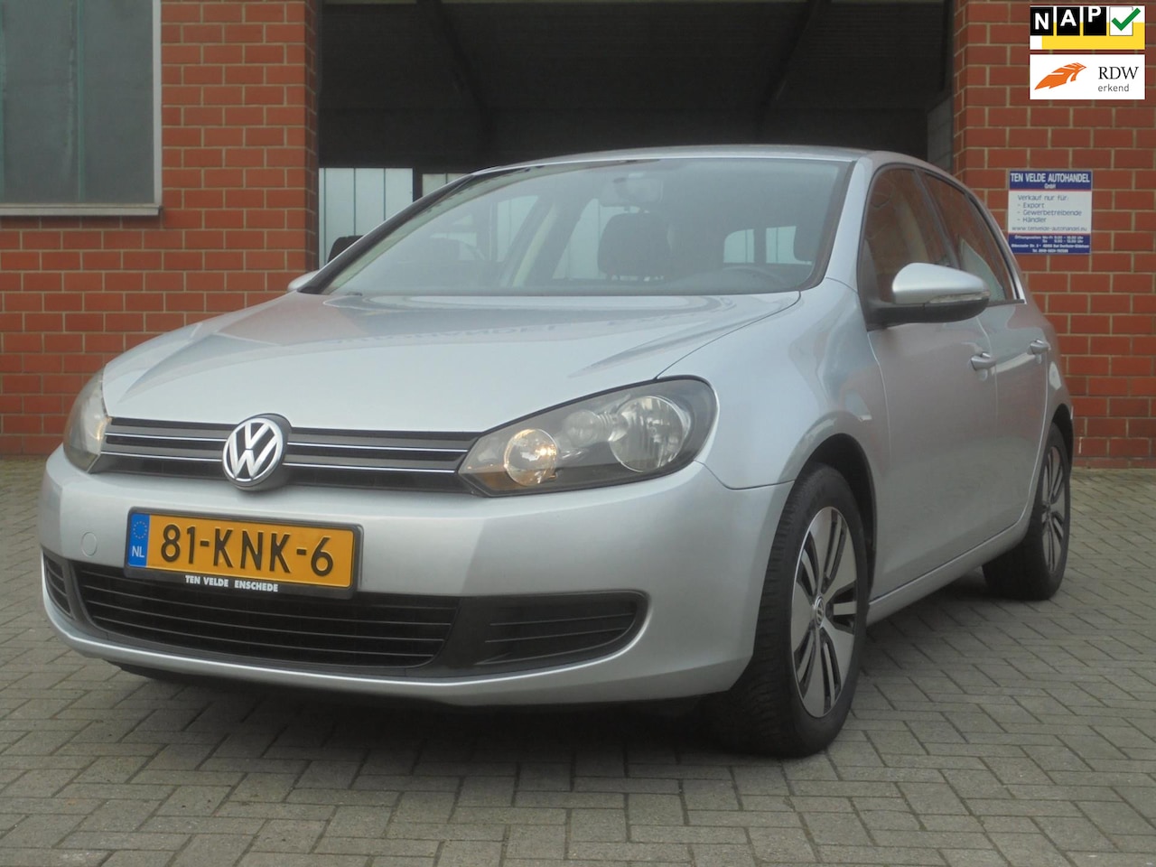 Volkswagen Golf - 1.6 Comfortline BiFuel Benzine/Gas, Airco, Cruise control, Trekhaak, APK - AutoWereld.nl