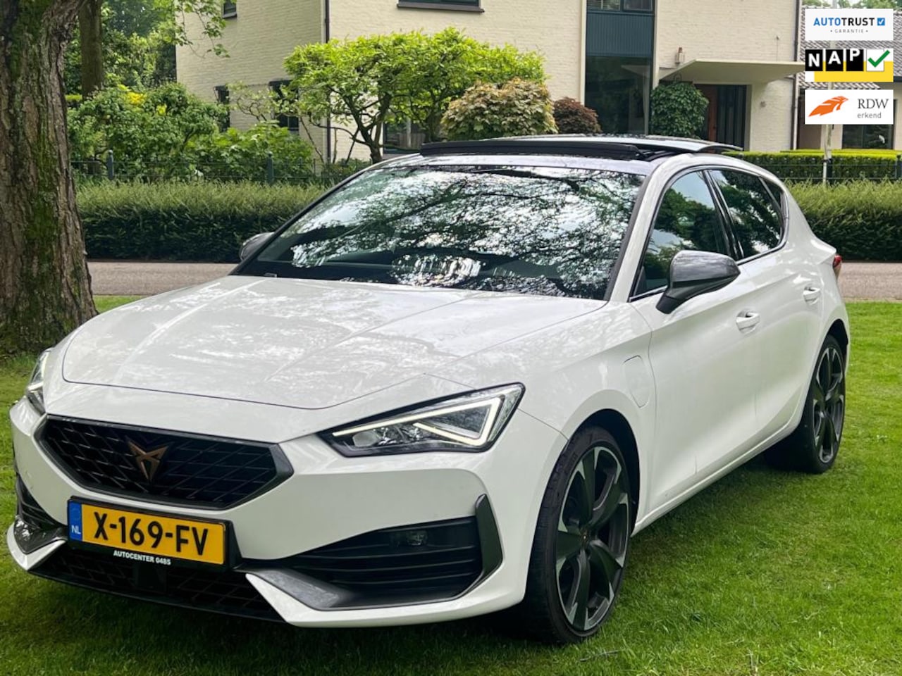 CUPRA Leon - 1.4 e-Hybrid VZ Adrenaline Apple Carplay VOL opties! - AutoWereld.nl