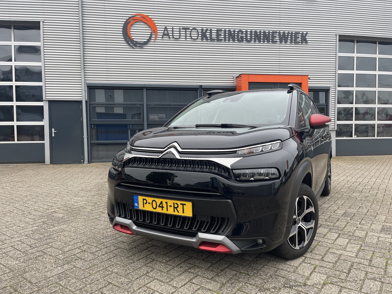 Citroën C3 Aircross - 1.2 PureTech C-Series Automaat / All-season banden / Apple/Android Carplay / Stoelverwarmi - AutoWereld.nl