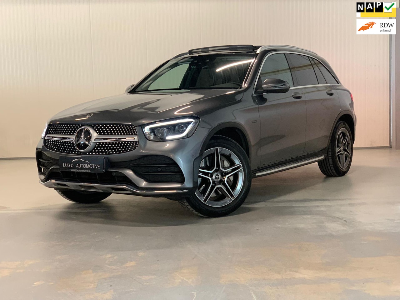 Mercedes-Benz GLC-klasse - 300e 4MATIC Business Solution AMG | PANO | TREKHAAK | VIRTUAL | CAMERA - AutoWereld.nl