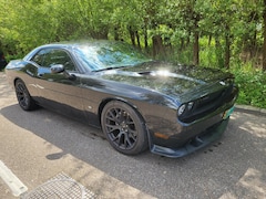 Dodge Challenger - DODGE