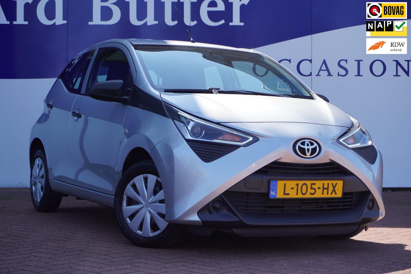 Toyota Aygo - 1.0 VVT-i x-fun+Airco+DAB+All-Seasons = GOED ONDERHOUDEN !! - AutoWereld.nl