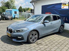 BMW 1-serie - 118i Executive Edition / DIGITAL DASH / ACHTERUITRIJCAMERA / AUTOMAAT