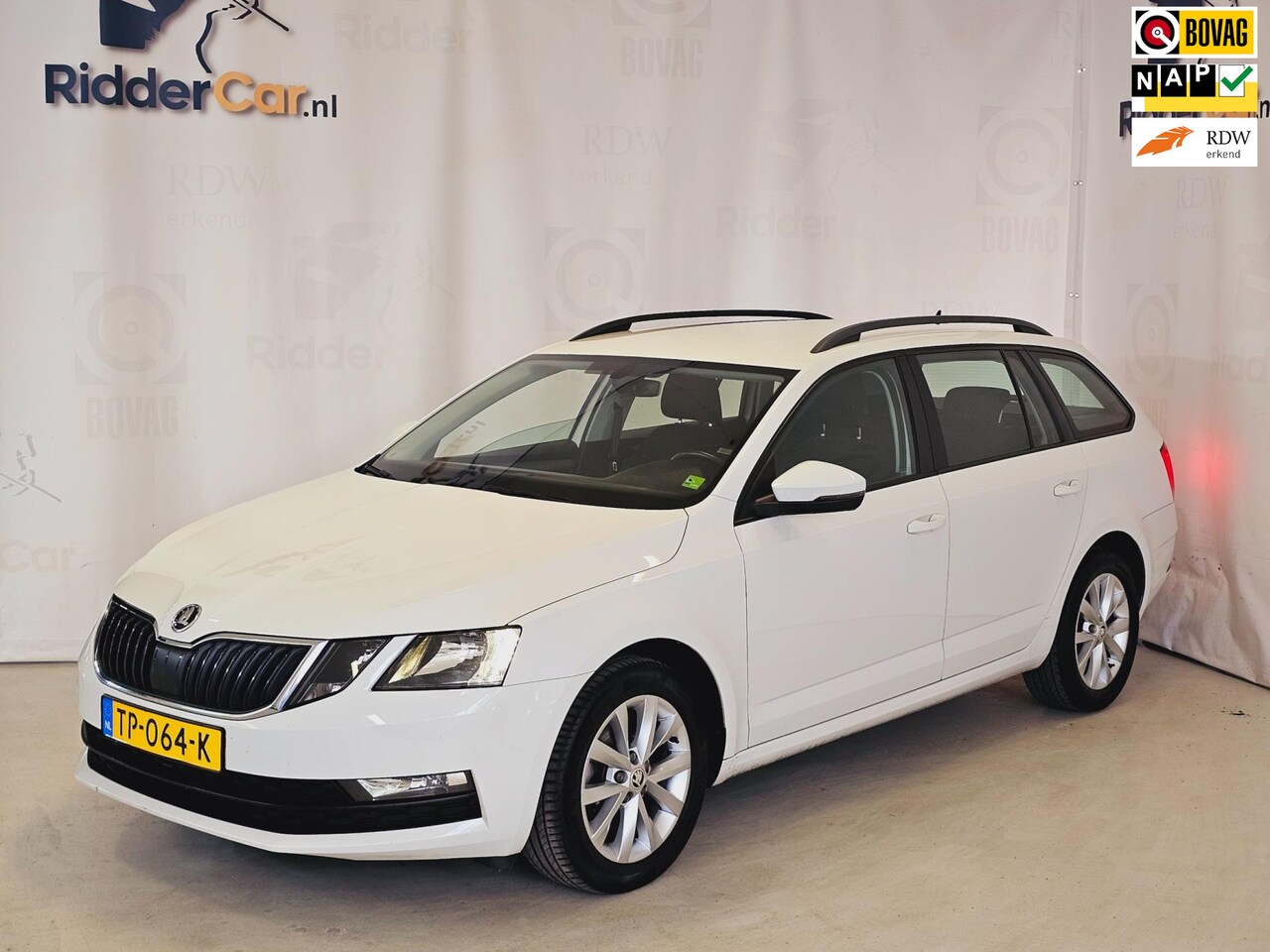 Skoda Octavia Combi - 1.0 TSI Business|AUTOMAAT|GARANTIE|NAP|1E EIG|CRUISE|NAVI|PARK SENS - AutoWereld.nl