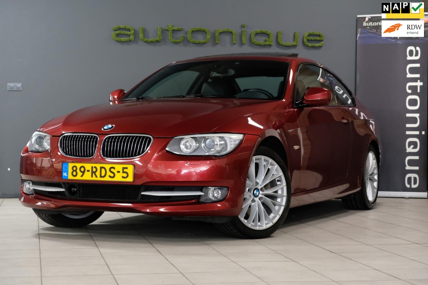 BMW 3-serie Coupé - 330xi High Executive aut. org.NL/NAP Sportleder/glasdak/navi - AutoWereld.nl