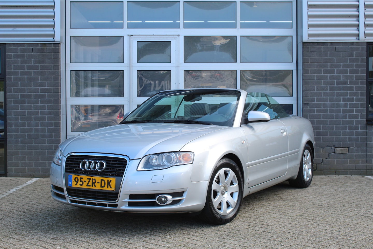 Audi A4 Cabriolet - 2.0 TFSI Advance / Automaat / Leer / Youngtimer / N.A.P. - AutoWereld.nl