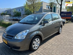 Toyota Verso - 1.6 VVT-i Terra - AIRCO - TREKHAAK - CRUISE