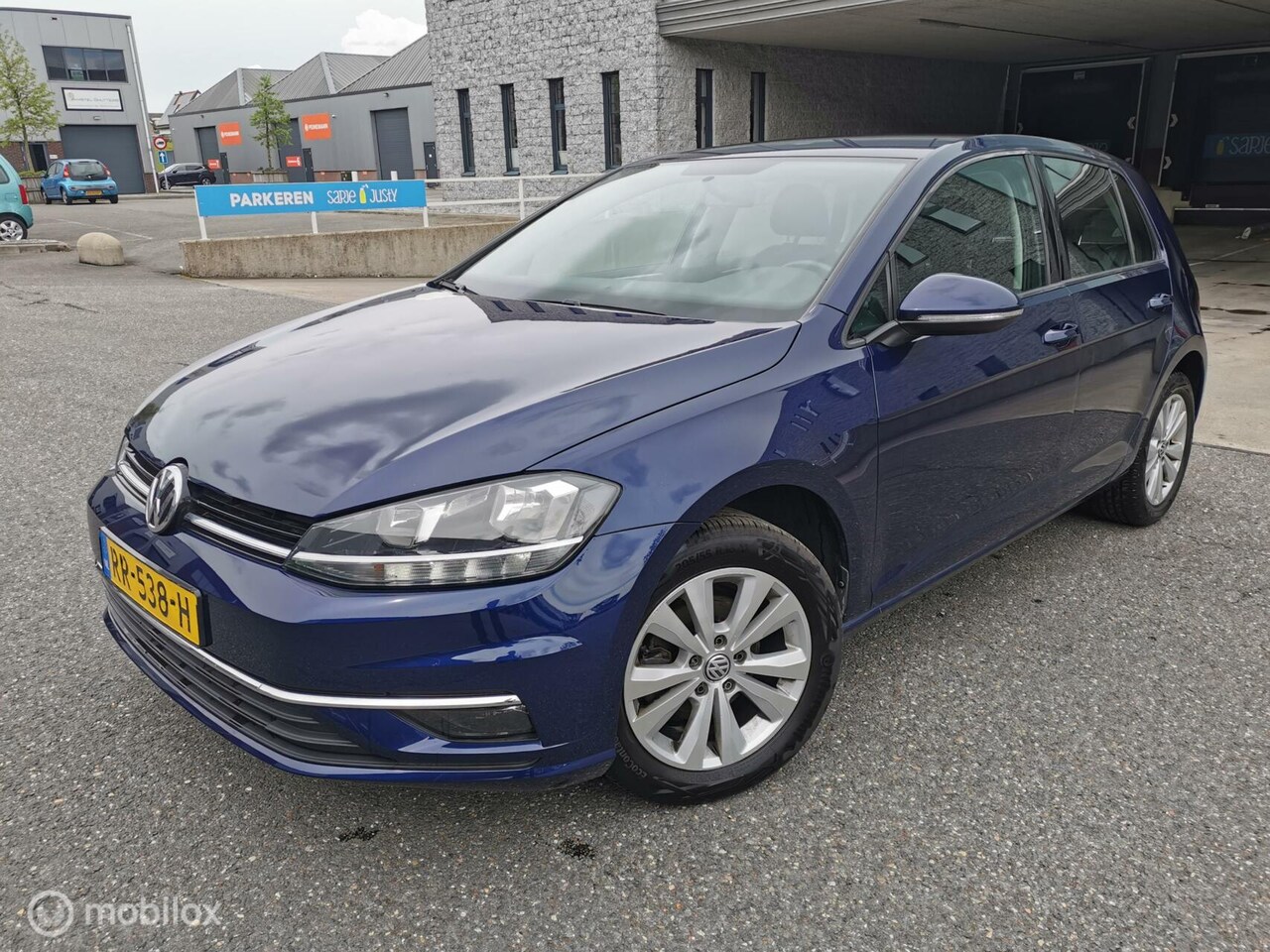 Volkswagen Golf - 1.0 TSI Trendline CARPLAY / CRUISE / LED / NAVI - AutoWereld.nl