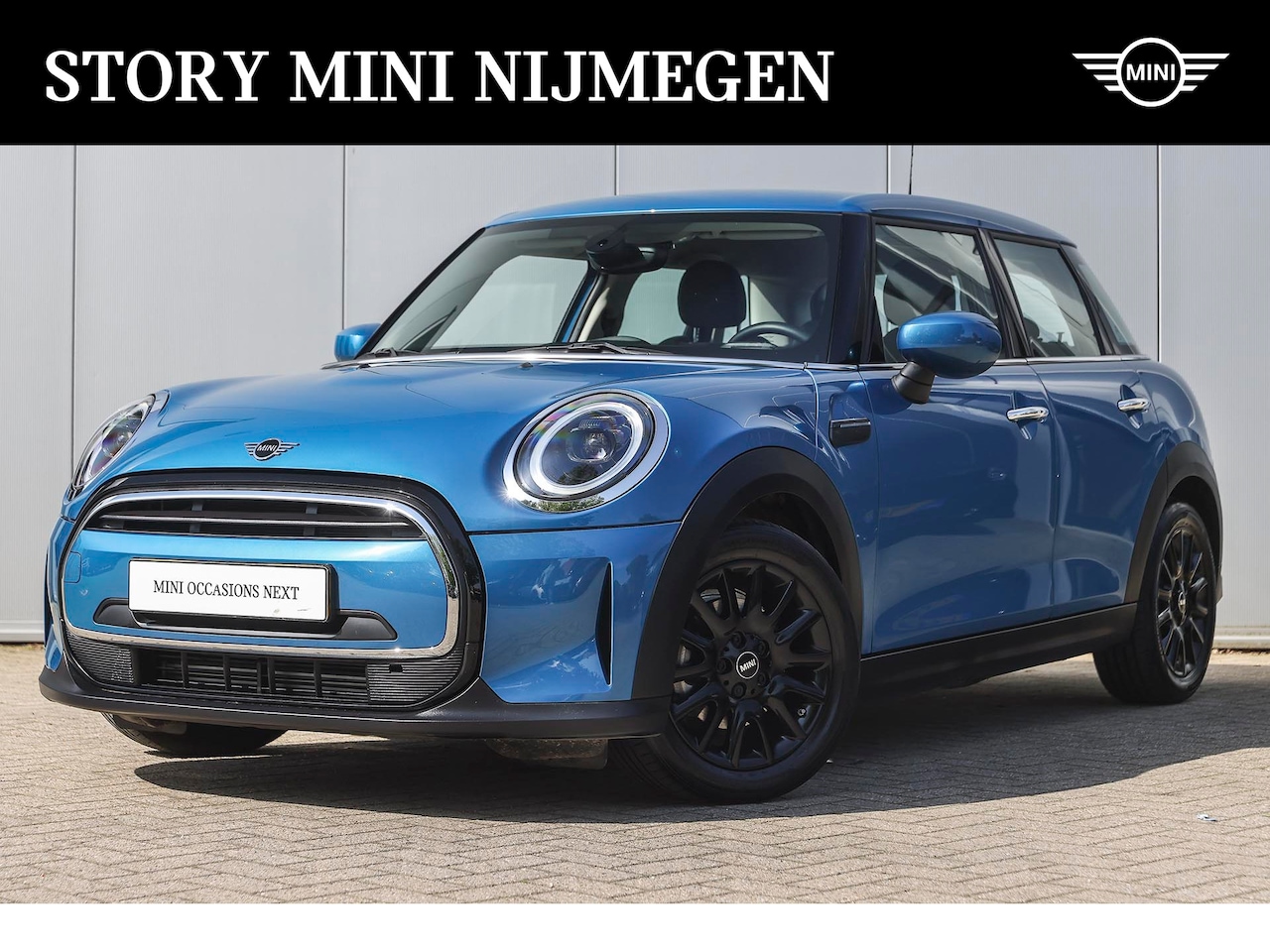 MINI Cooper - Hatchback Classic Automaat / Sportstoelen / Cruise Control / LED / PDC achter / Navigatie - AutoWereld.nl