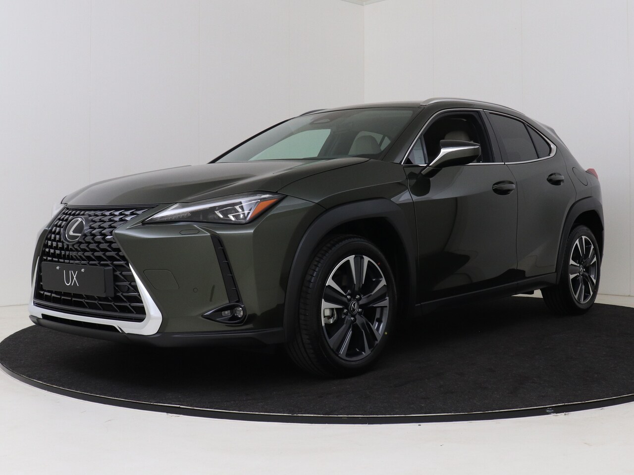 Lexus UX - 300h Luxury Line | Head Up Display | Mark Levinson | Elektrische Achterklep - AutoWereld.nl