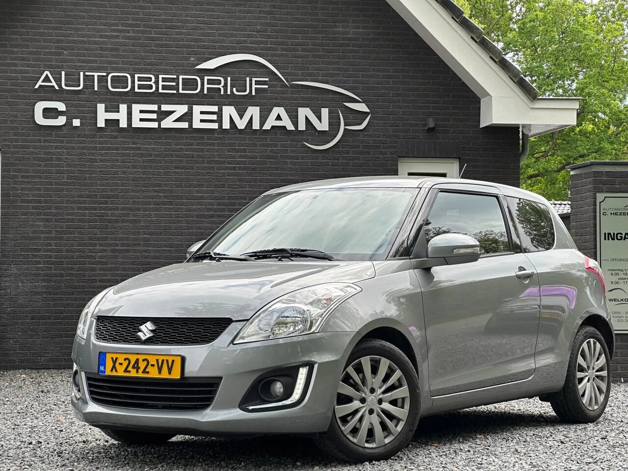 Suzuki Swift - 1.2 Exclusive EASSS Cruise Control Climate Control - AutoWereld.nl