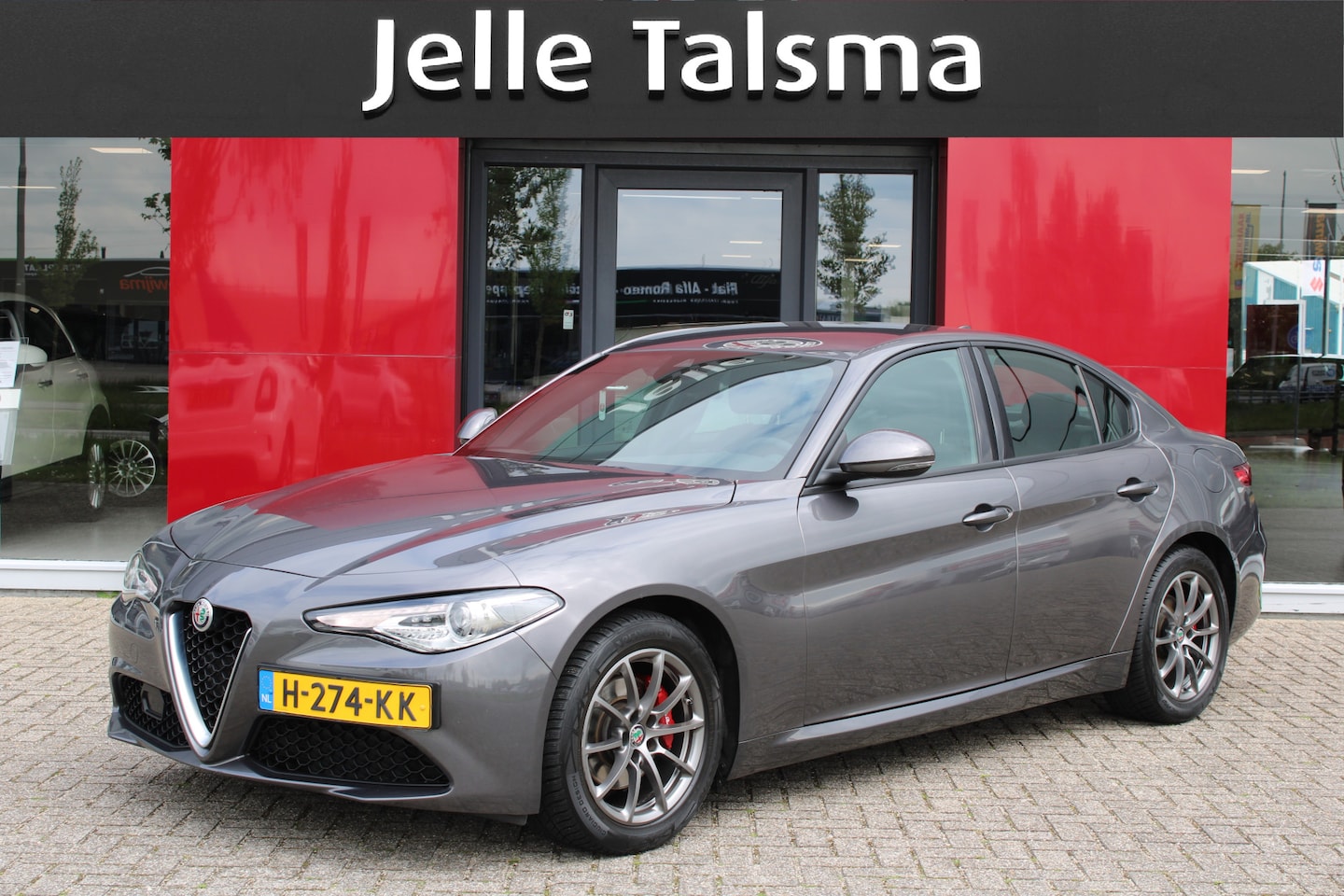 Alfa Romeo Giulia - 2.0T Super | Veloce interieur | Stuur\stoel verwarming | Xenon | Regen\lichtsensor - AutoWereld.nl