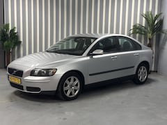 Volvo S40 - 2.4 Exclusive